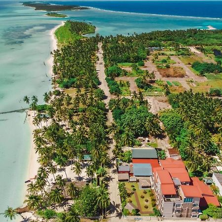 Reveries Maldives Gan  Exterior photo