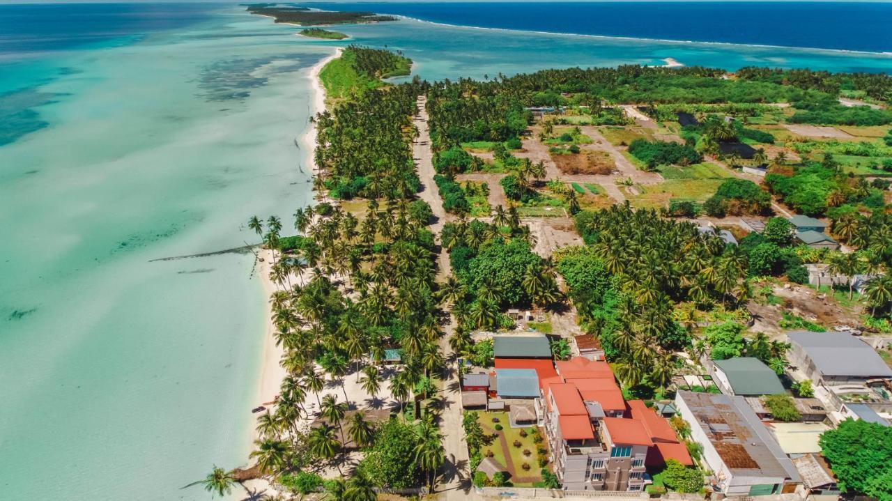 Reveries Maldives Gan  Exterior photo