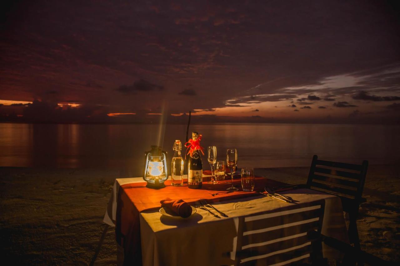 Reveries Maldives Gan  Exterior photo