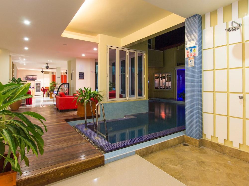 Reveries Maldives Gan  Exterior photo
