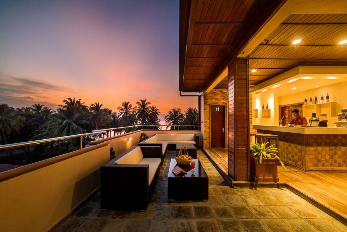 Reveries Maldives Gan  Exterior photo
